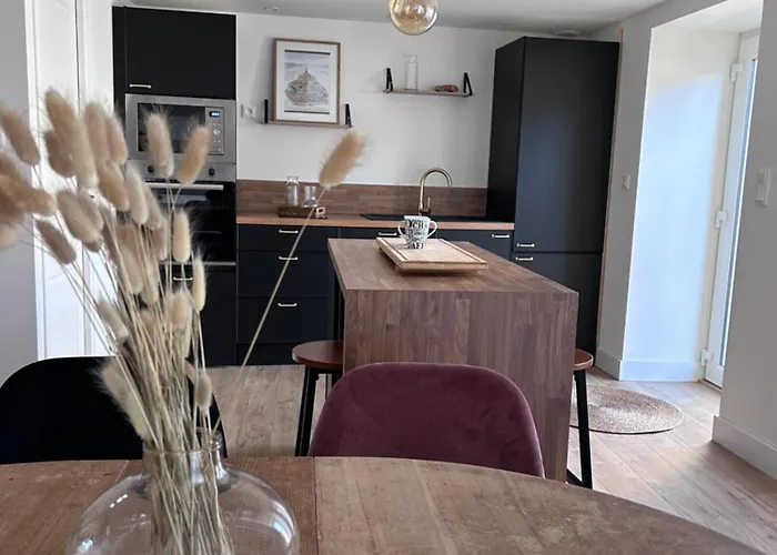 La Maison De Louis Holiday home Jullouville-les-Pins